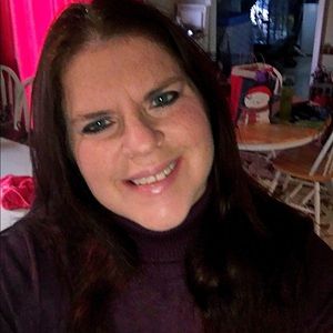 Meet your Posher, Alisa may